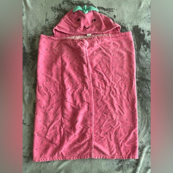 Carters Girls Hooded Towel One Size Strawberry Ladybug Beach Swimming Lessons - Picture 7 of 11